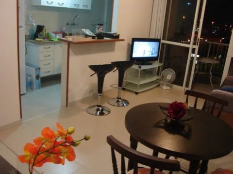 Apartamento Av. das Américas, Temporada ou Mensal, 2 quartos, varanda, WI-FI