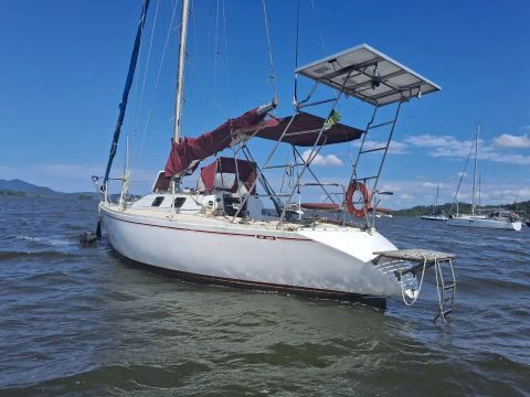 Veleiro Fast 303