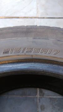 pneu dunlop 215/55/17
