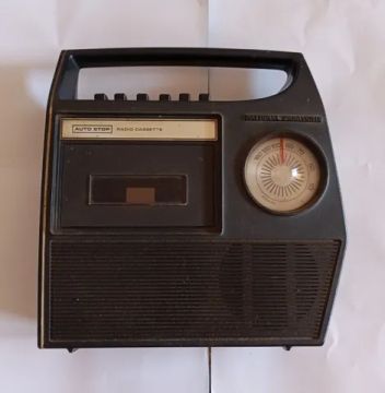 Antigo Rádio Gravador National Panasonic RQ-430S ( Defeito )