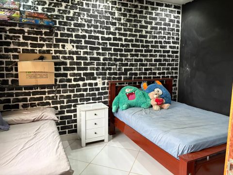 Casa sobrado 4 quartos. QR 601 SAMAMBAIA 