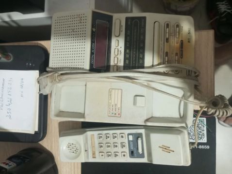 Telefone Fixo com Rádio Despertador