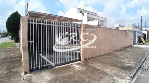 RC Imóveis aluga casa no Sitio Cercado
