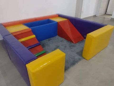 Área Kids / Baby - Brinquedo Buffet, restaurante ou escola.