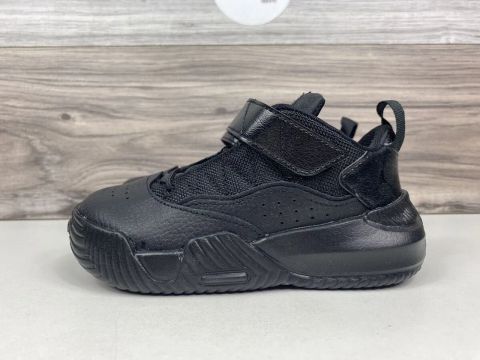 Tênis Jordan infantil 