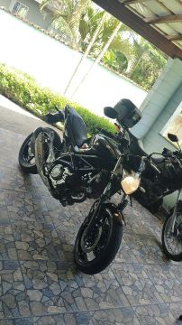 Suzuki gladius 650cc