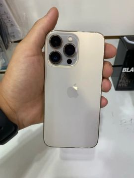 iPhone 13 pro gold 