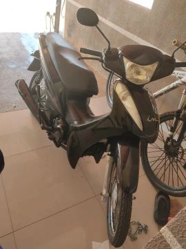 Vende -se biz 125 ES 