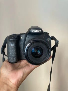 Canon EOS 60D - Câmera DSLR