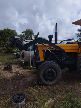 Trator Agrícola Usado