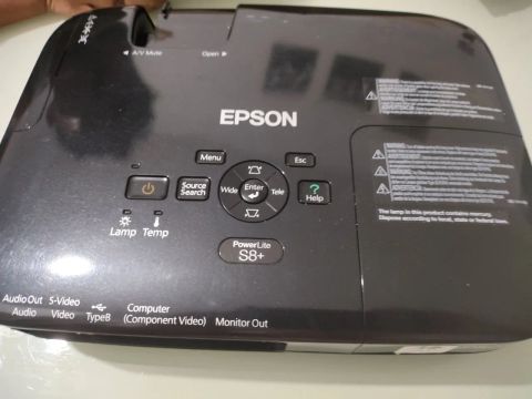 Projetor Epson PowerLite S8+ - Ótima Qualidade de Imagem!