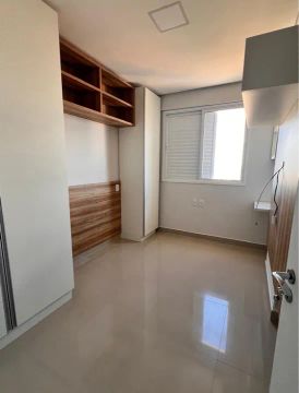 Alugo Apt com 2/4 semi mobiliado 