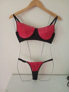 Conjunto de lingerie renda em liquidação 