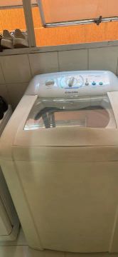 Lavadora de Roupas Electrolux 12 kg e cozinha 