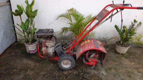 Tratorito agrícola 