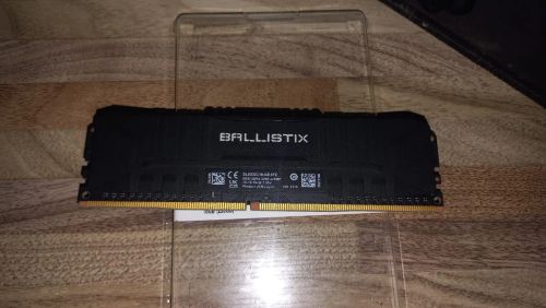 Memória RAM Ballistix 8GB DDR4 3200MHz