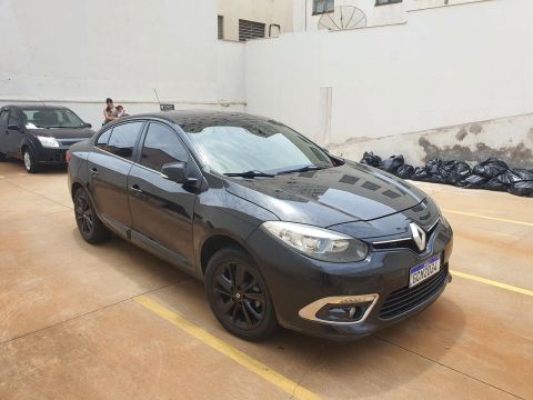 RENAULT FLUENCE 2.0 PRIVILÉGE 16 V FLEX 4P AUTOMÁTICO 