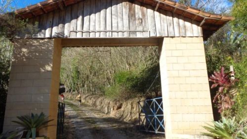 Terreno Petrópolis a 25 minutos da Posse.  3.092,70 m².  Condomínio em Rio Bonito  