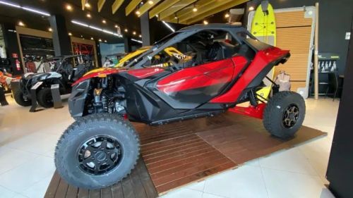 Can Am Maverick R X Zero 2025