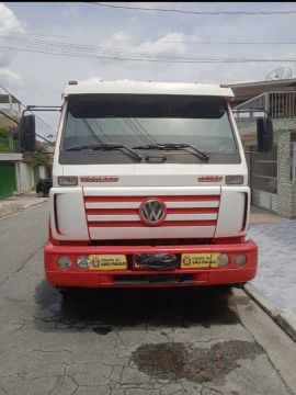 VW 13.190 /2014 Toco carroceria com Munck 