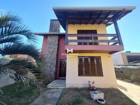 Casa Semi mobiliada no bairro Sagrada Familia