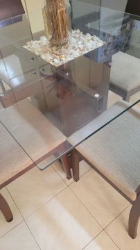 Mesa de Jantar de Vidro com 4 Cadeiras
