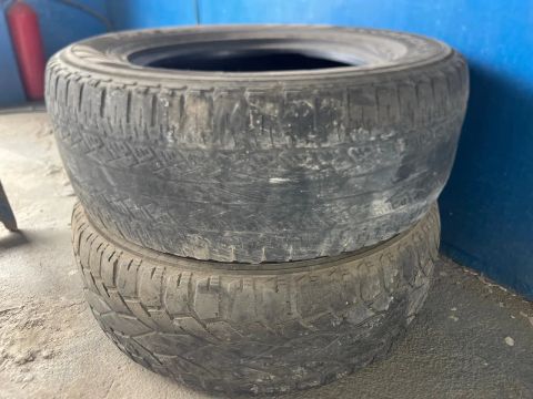 Pneus usados 265/65 R 17 CAMINHONETE
