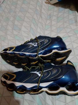 Tênis Mizuno Wave Prophecy 8 - Azul com Dourado - Tamanho 40