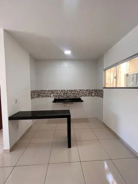 Apartamento de um quarto com área de serviço e garagem