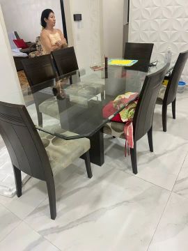 Conjunto de Mesa e Cadeiras de Jantar