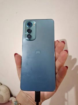 Vendo Motorola edge 30 128gb (TELA QUEBRADA)