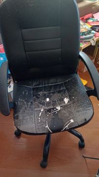 Cadeira de escritório giratória 