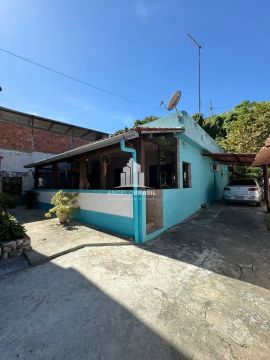 Casa em Heliópolis com 4 quartos, Belford Roxo/RJ
