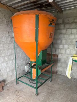 Misturador de Ração Industrial Incomaga 500kg