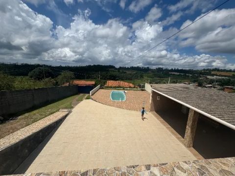 SÍTIO EM IBIUNA - TEMPORADA