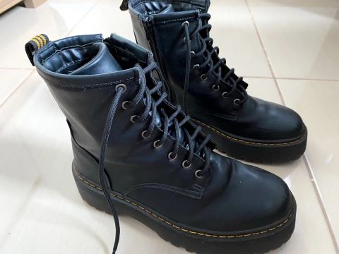 Coturno de Couro ? Preto