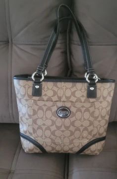 Bolsa da Coach no Brasil: O Guia Completo