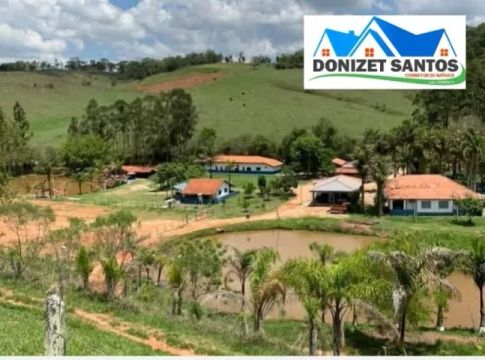 Oportunidade única - Belíssimo haras  em Lagoinha -SP a 2,5 Km da Cidade;