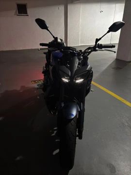 Yamaha MT-09 2024 - Impecável