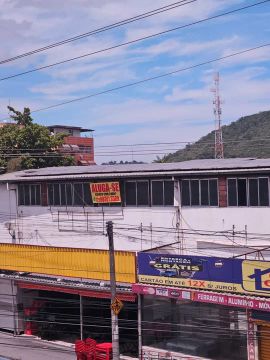 Alugo espaço comercial 