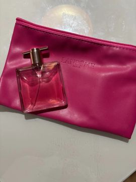 Perfume idole lancome