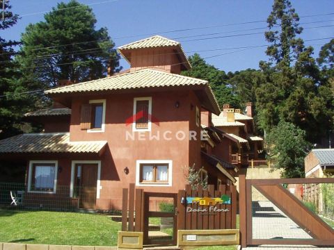 Casa de condomínio em Rua da Ladeira - LAGO NEGRO - Gramado/RS
