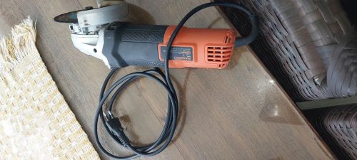Esmerilhadeira Black & Decker