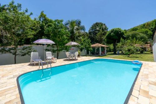 Perfeita Casa com Piscina, Churrasqueira e Lazer na Monsuaba para até 12 pessoas