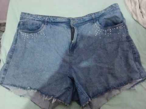 Short Jeans com Strass