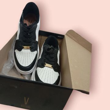 Tênis Casual Feminino Vizano Preto e Branco