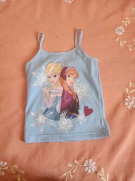Roupa infantil com pouco uso 