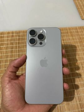 iPhone 15 Pro Max 256GB Titânio Natural 