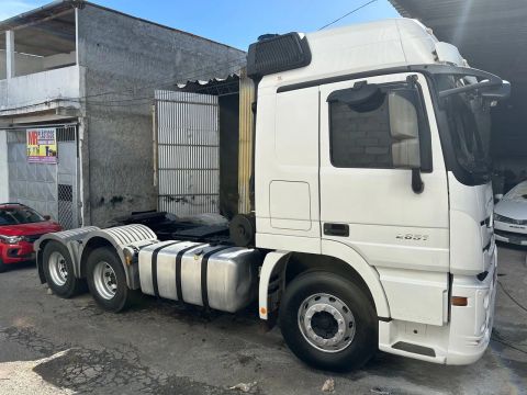 Caminhão Mercedes-Benz 2651 - Ano 2018
