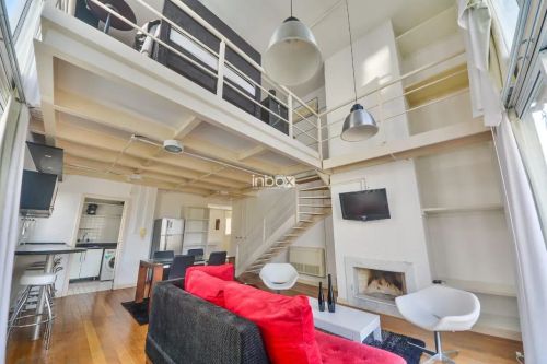 NBOX CIA IMOBILIÁRIA aluga:Excelente Apartamento duplex de 96,77 m² privativos no bairro M